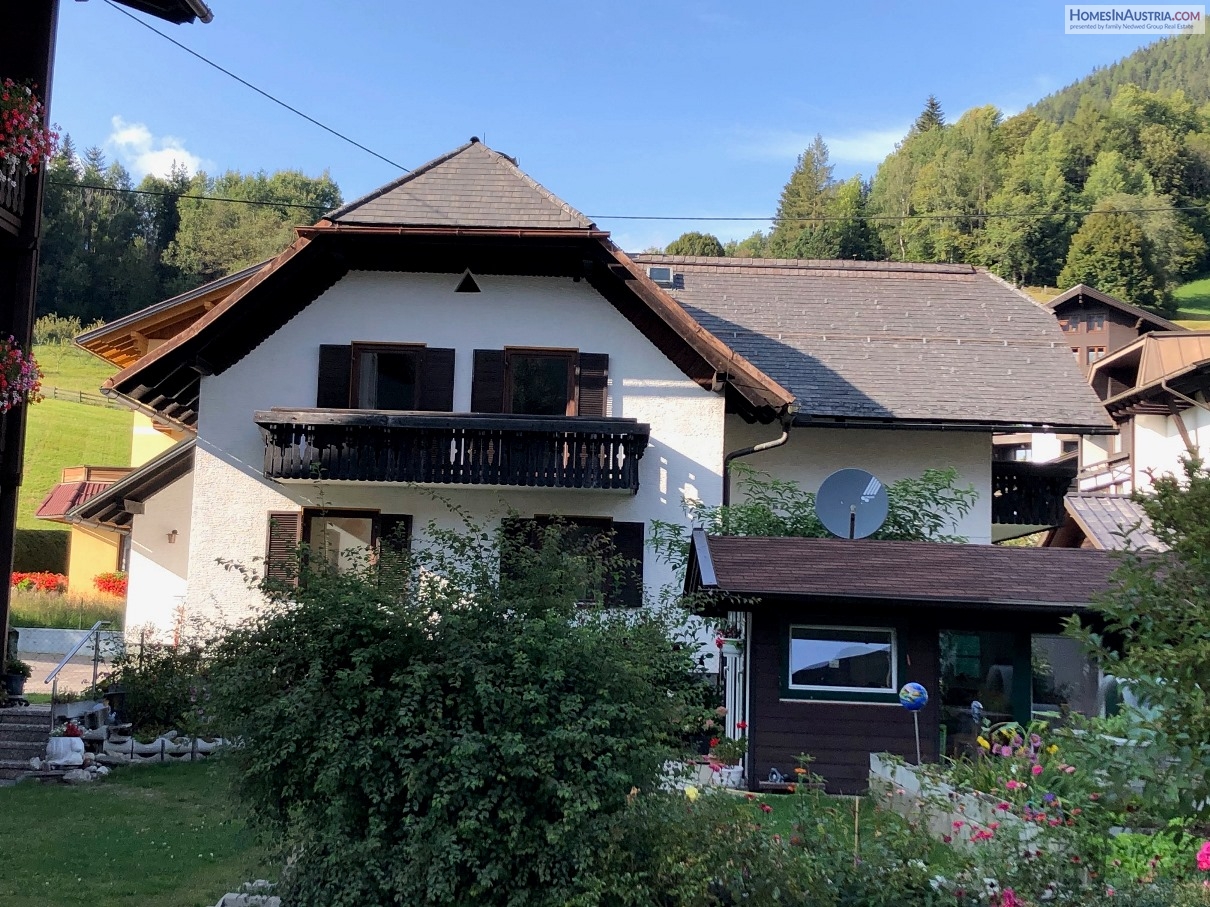 Bad Kleinkirchheim, Carinthia, Large Single Family Home (BACHHAUS) in need of renovation, Top location!
